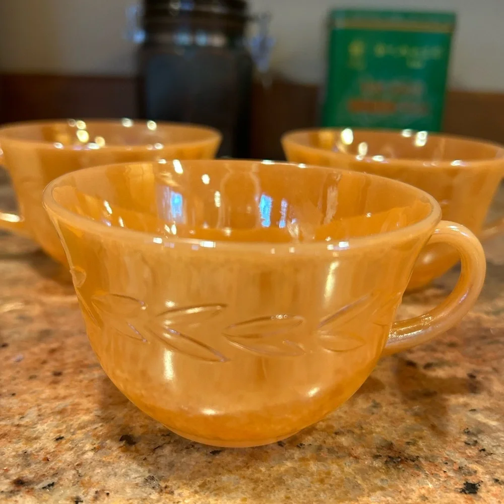Fire King Peach Lustre Set of (6) 8 oz tea/coffee cups. No saucers. Made in USA